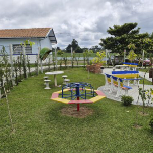 Localidade ganha primeira praça rural da região