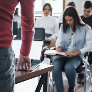 Quer fazer um curso técnico gratuito? Veja vagas e cursos