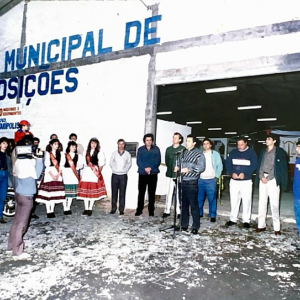 Fotos raras mostram primeira edição da Festa do Boi Ralado de Itaiópolis; relembre