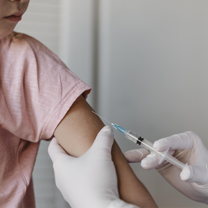 Você conhece os riscos da catapora? Especialista explica sintomas e vacinação
