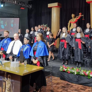 UNC celebra formatura de mais uma turma do curso de Direito